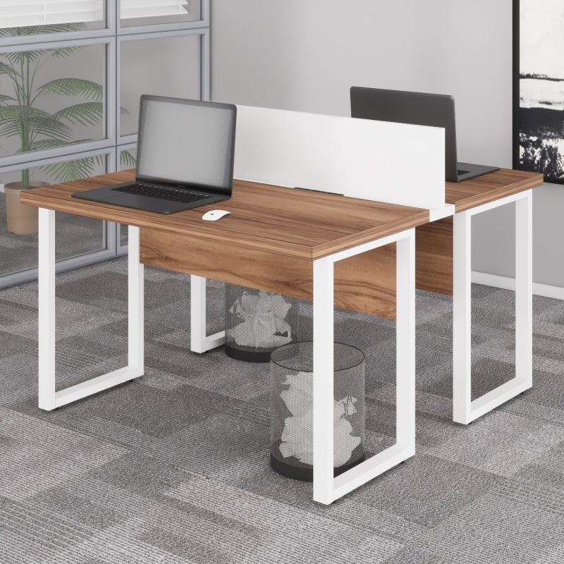 Estação de Trabalho Dupla 1,20×1,35m sem Gavetas c/ ponto de tomada PÉ QUADRO – Cor Nogal Sevilha/Branco – 34424 Master Móveis para Escritório Linha 40 mm Nogal – Branco 9